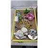 Image 2 : 2 TRAYS OF FIGURES AND COLLECTABLES