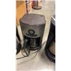 Image 3 : 3 COFFEE MAKERS