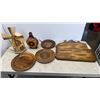 Image 1 : ELECTRIC WOODEN WINDMILL WITH CARVED WOODEN PLATES AND CANTEEN