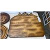 Image 5 : ELECTRIC WOODEN WINDMILL WITH CARVED WOODEN PLATES AND CANTEEN