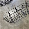 Image 3 : 4 DECORATIVE METAL PLANTERS