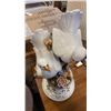 Image 9 : 17 INCH TALL BIRD FIGURE BRUSHED METAL TABLE LAMP AND BRASS TABLE LAMP