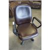 Image 2 : LEATHER SEAT ROLLING GAS LIFT OFFICE CHAIR