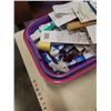 Image 5 : TOTE OF SEWING NOTIONS, ELASTIC, THREAD, PATCHES, ETC