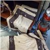 Image 2 : QUEEN SIZE DUVET AND 2 PILLOWCASES