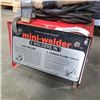 Image 2 : 2 IN 1 ARC WELDER AND CARBON FLAME TORCH WORKING