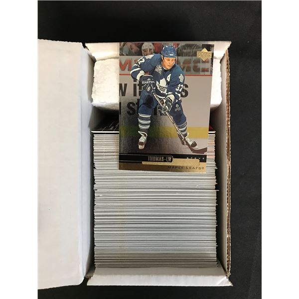 ASSORTED HOCKEY CARD LOT