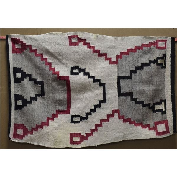 NAVAJO INDIAN TEXTILE