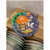 Image 2 : 7 inch space jam plates