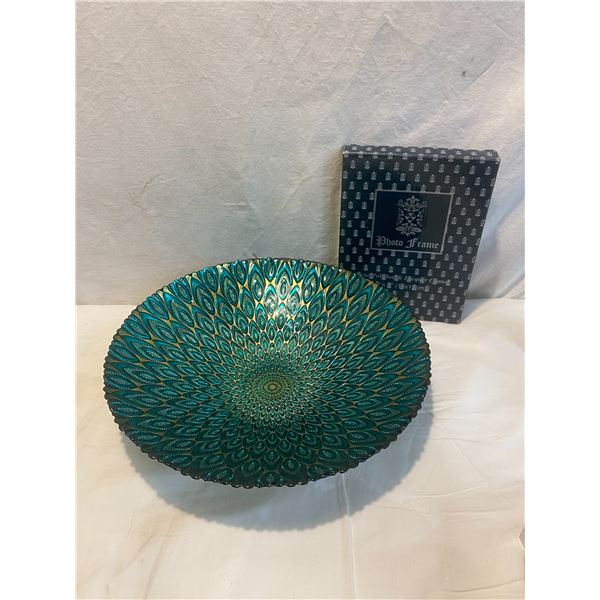 Bowl and frame