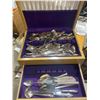 Image 1 : Flatware in case