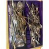 Image 2 : Flatware in case