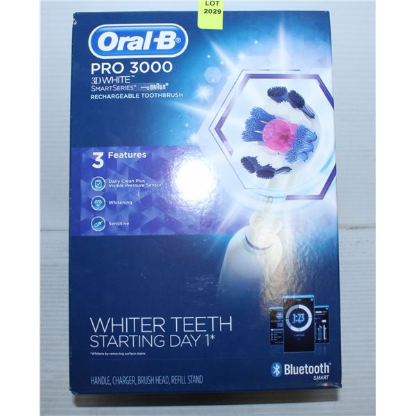NEW ORAL-B PRO 3000 3D WHITE SMART SERIES