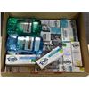 Image 1 : FLAT LOT OF TOOTHPASTE & LISTERINE MOUTHWASH