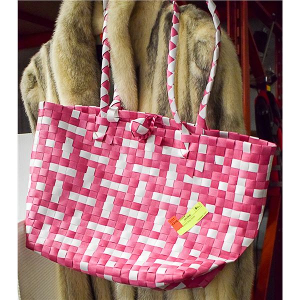 WHITE & PINK WICKER BEACH BAG