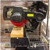 Image 1 : 9" BLACK AND DECKER POWER MITRE SAW