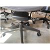 Image 2 : HERMAN MILLER AERON GRAPHITE FULLY ADJUSTABLE TASK CHAIR SIZE B RETAIL PRICE $1806 CAN
