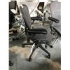 Image 2 : HERMAN MILLER AERON GRAPHITE FULLY ADJUSTABLE TASK CHAIR SIZE B