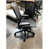 Image 2 : HERMAN MILLER AERON GRAPHITE FULLY ADJUSTABLE TASK CHAIR SIZE B RETAIL PRICE $1930 CAN