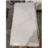 Image 2 : PALLET OF 52 PCS OF 47.25X23.75" LIGHT GREY MARBLE TILE