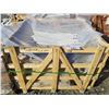 Image 2 : PALLET OF 216 PCS OF 12X24" WHITE MOSAIC TILE