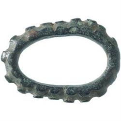 Celts. Gaul.  Moneta ad anello ovale con decorazi