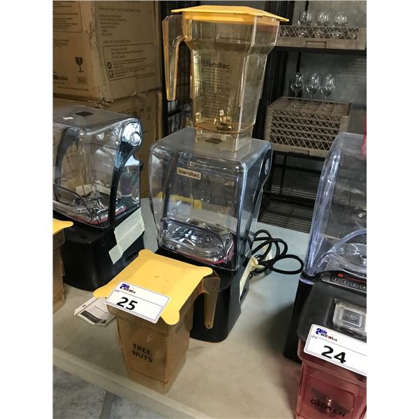 BLENDTEC SMOOTHER 13 BLENDER WITH EXTRA CONTAINER