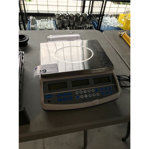 AVERY BERKEL RETAIL PRICING COMPUTING SCALE