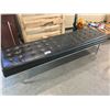 Image 1 : 7' BLACK TUFTED BENCH