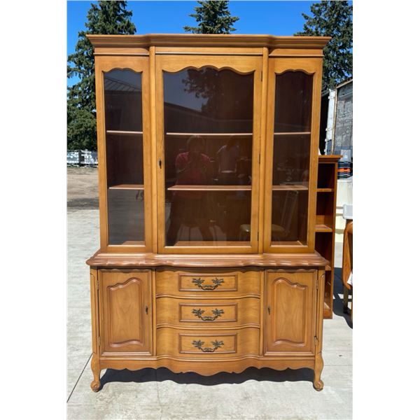 BEAUTIFUL SOLID WOOD CURIO