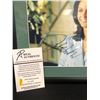Image 2 : JULIA ROBERTS SIGNED FRAMED 8X10 PHOTO (RA COA)