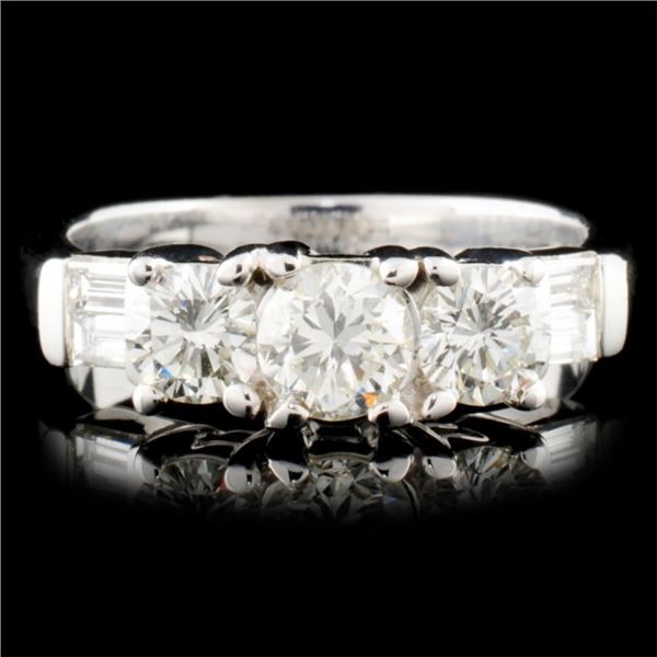 18K Gold 1.01ctw Diamond Ring