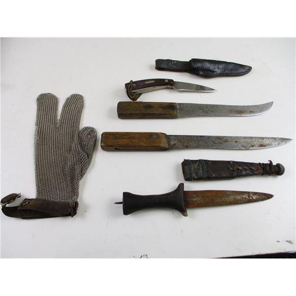 ASSORTED KNIVES + CHAIN MAIL