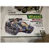 Image 2 : 2 large 1:35 scale army model kits