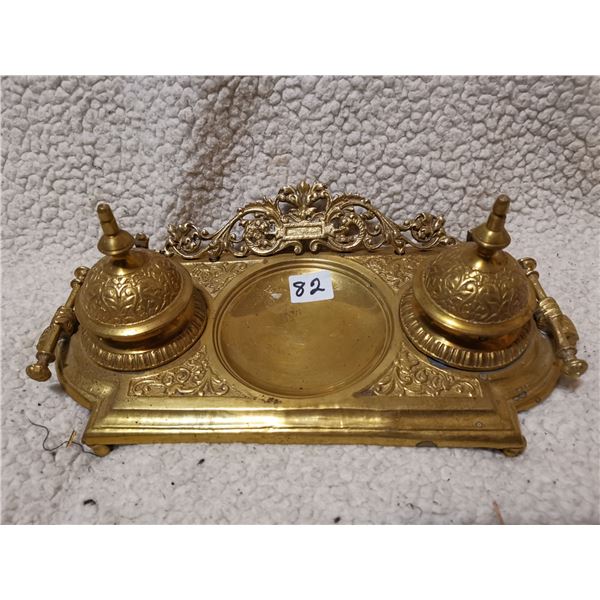 Brass fountain pen stand