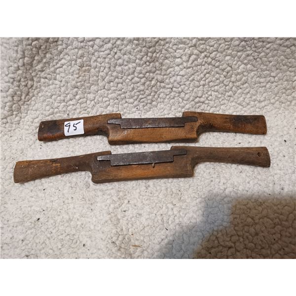 Woode handle draw knives