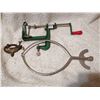 Image 2 : Vintage apple peeler, measuring tool & ?