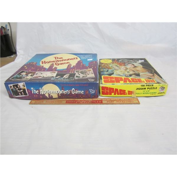 SPACE 1999 PUZZLE AND HONEYMOONERS BOARD GAME