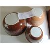 Image 3 : #401 402 403 WOODLAND PATTERN PYREX MIXING BOWLS