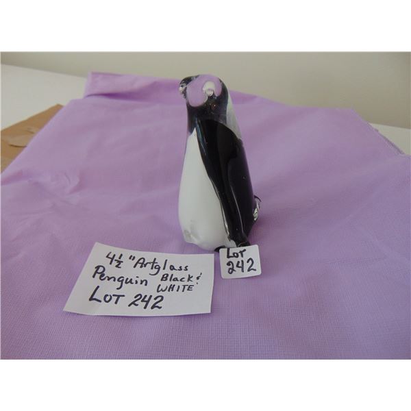 4.5” BLACK AND WHITE ART GLASS PENGUIN