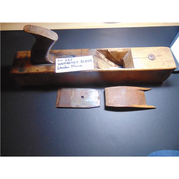 UNMARKED BLADE VINTAGE WOOD PLANE