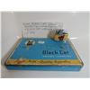 Image 4 : VINTAGE BLACK CAT CIGARETTE LIGHTER & CIGARETTE TIN