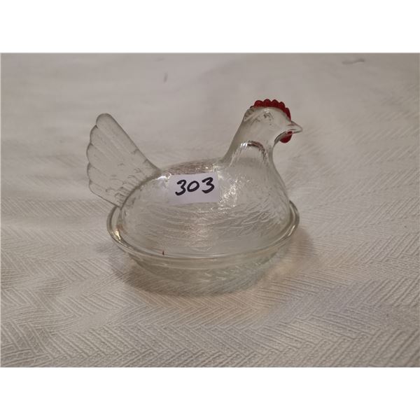 Clear glass hen on the nest 4 X 3