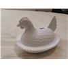 Image 2 : Milk glass hen on the nest 7 X 5