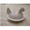 Image 3 : Milk glass hen on the nest 7 X 5