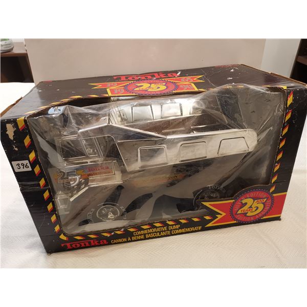 Large silver edition Tonka dump truck with box