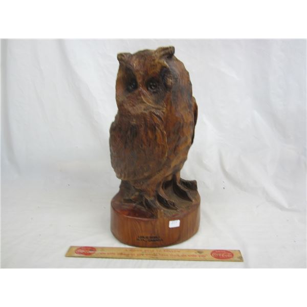 Large Carved Owl 14 inches high Leslie Borle Alberta Canada