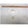 Image 1 : 10 kt Gold Chain and Charm