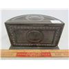 Image 1 : Antique Cigarette Humidor