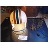 Image 1 : 617 VINTAGE FOOTBALL HELMET SWAG LAMP